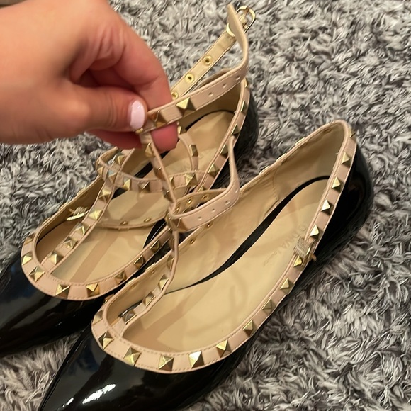 Black Flats, never worn - Picture 3 of 4